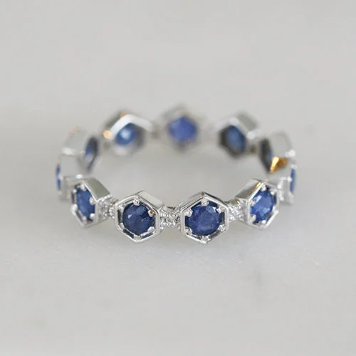 CARINA SAPPHIRE BAND