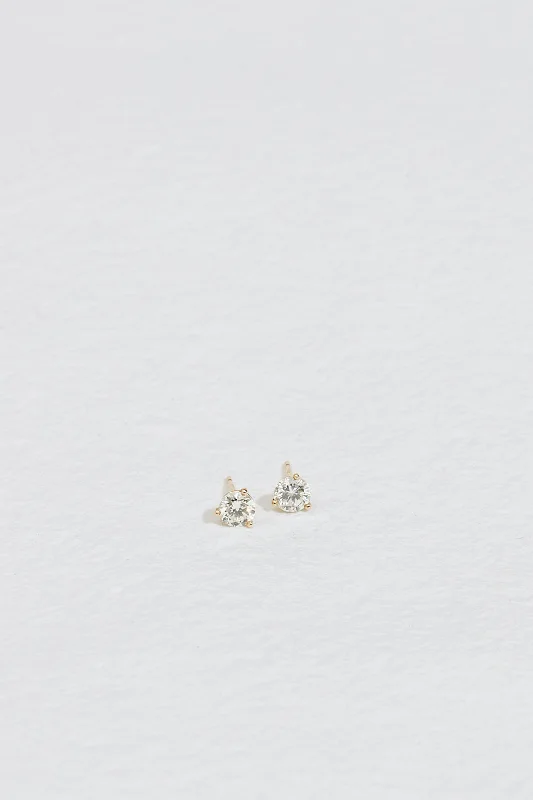 JP THREE PRONG ROUND DIAMOND STUDS